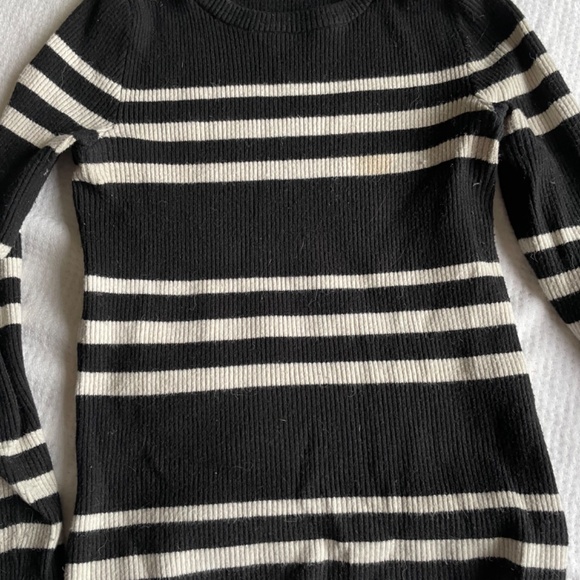 Ladies sweaters & cardigans (bundle of 9, size small) - Picture 3 of 9